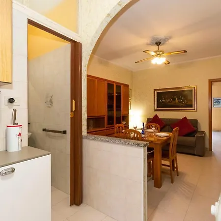 아파트 Mm Massaua - W/ Two Balconies *