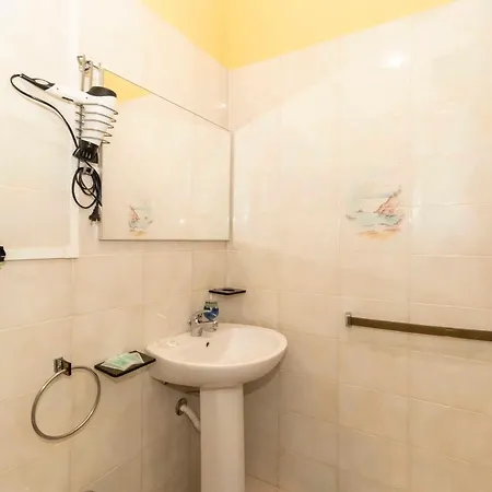 アパート Mm Massaua - W/ Two Balconies トリノ